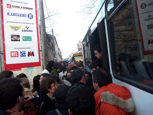throng.jpg